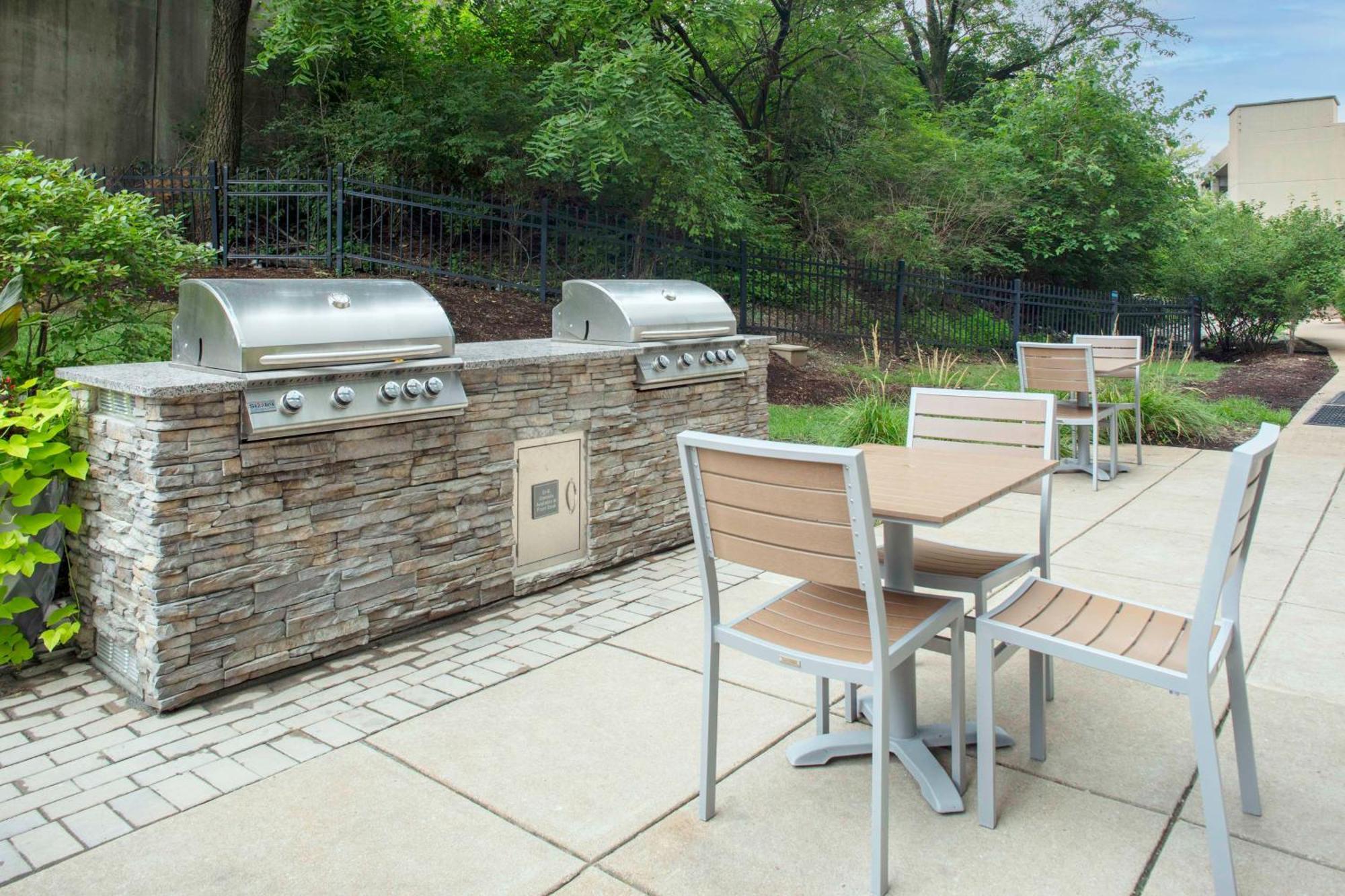 Homewood Suites By Hilton St. Louis - Galleria Richmond Heights Bagian luar foto